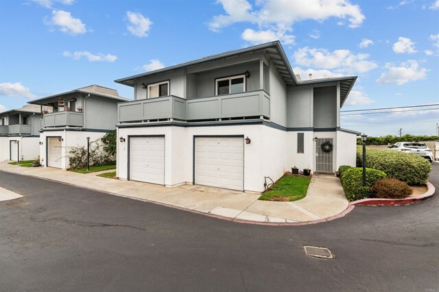 Property Photo:  7620 Stalmer Street 106  CA 92111 