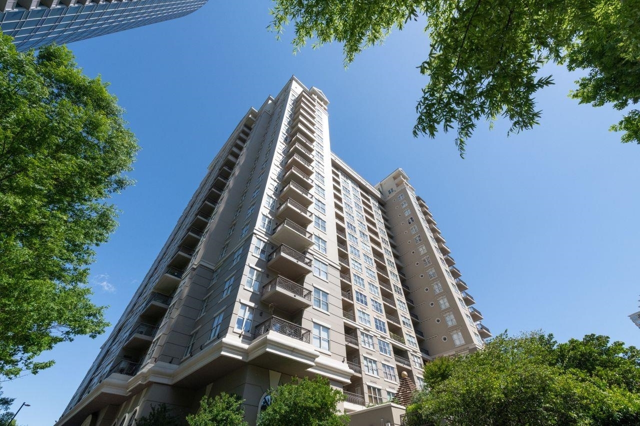 Property Photo:  3334 Peachtree Road NE 810  GA 30326 