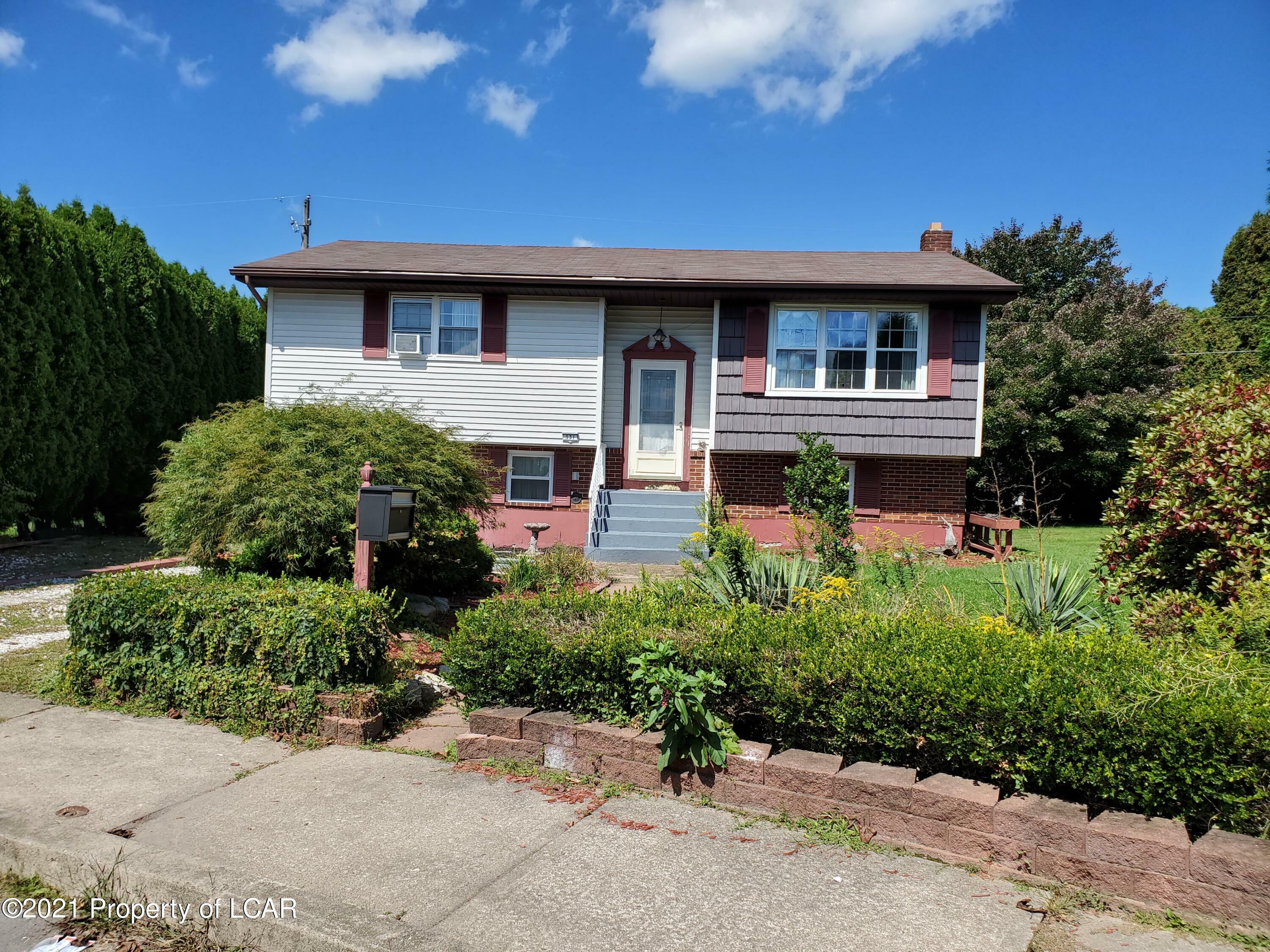 331 Candlewood Circle  Hazleton PA 18201 photo