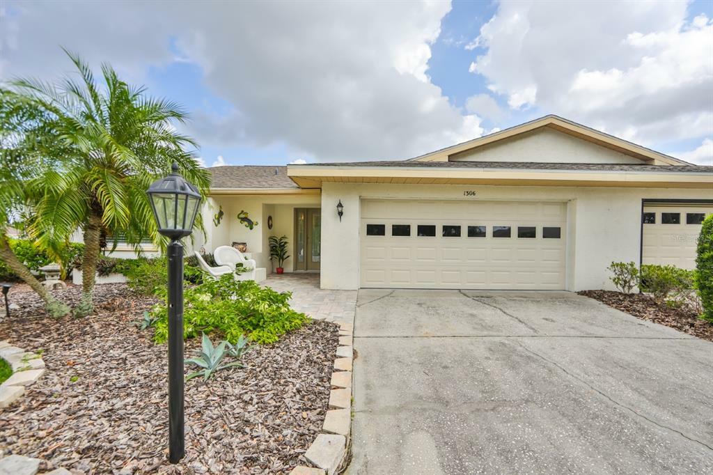 Property Photo:  1306 Leland Drive  FL 33573 