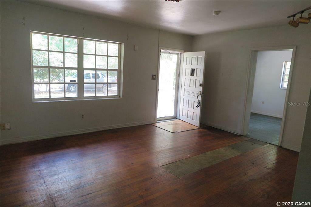 Property Photo:  2228 SE 50th Street  FL 32641 