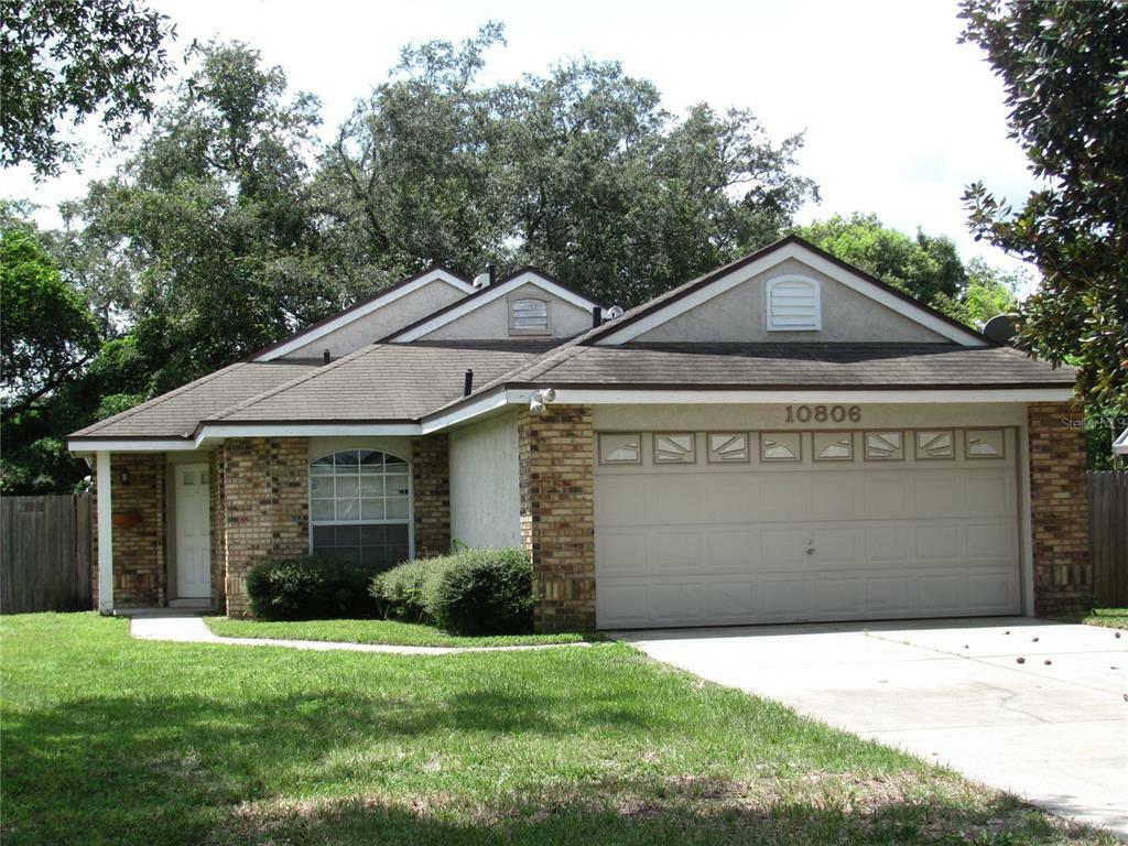 Property Photo:  10806 Bellamy Court  FL 32817 