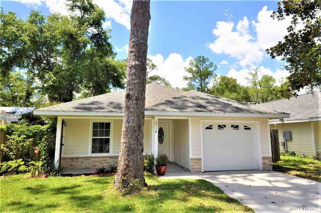 Property Photo:  1714 NW 9th Street  FL 32609 