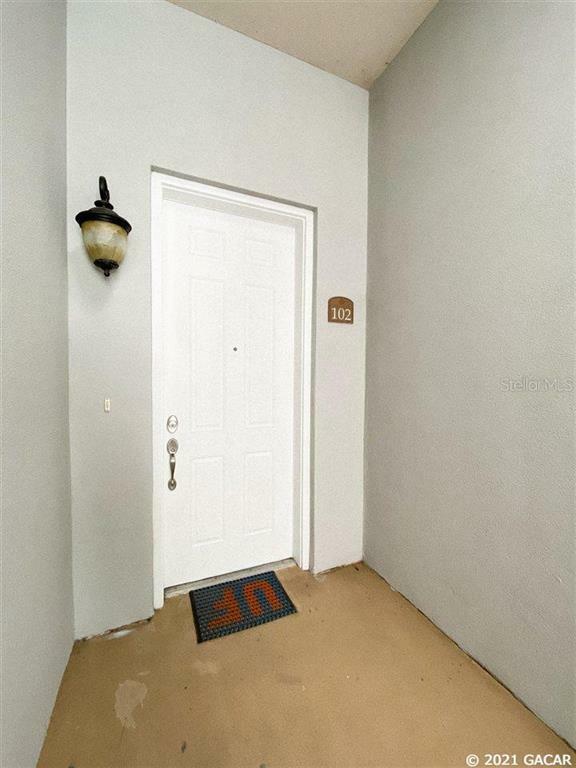 Property Photo:  230 SW 2nd Avenue 102  FL 32601 