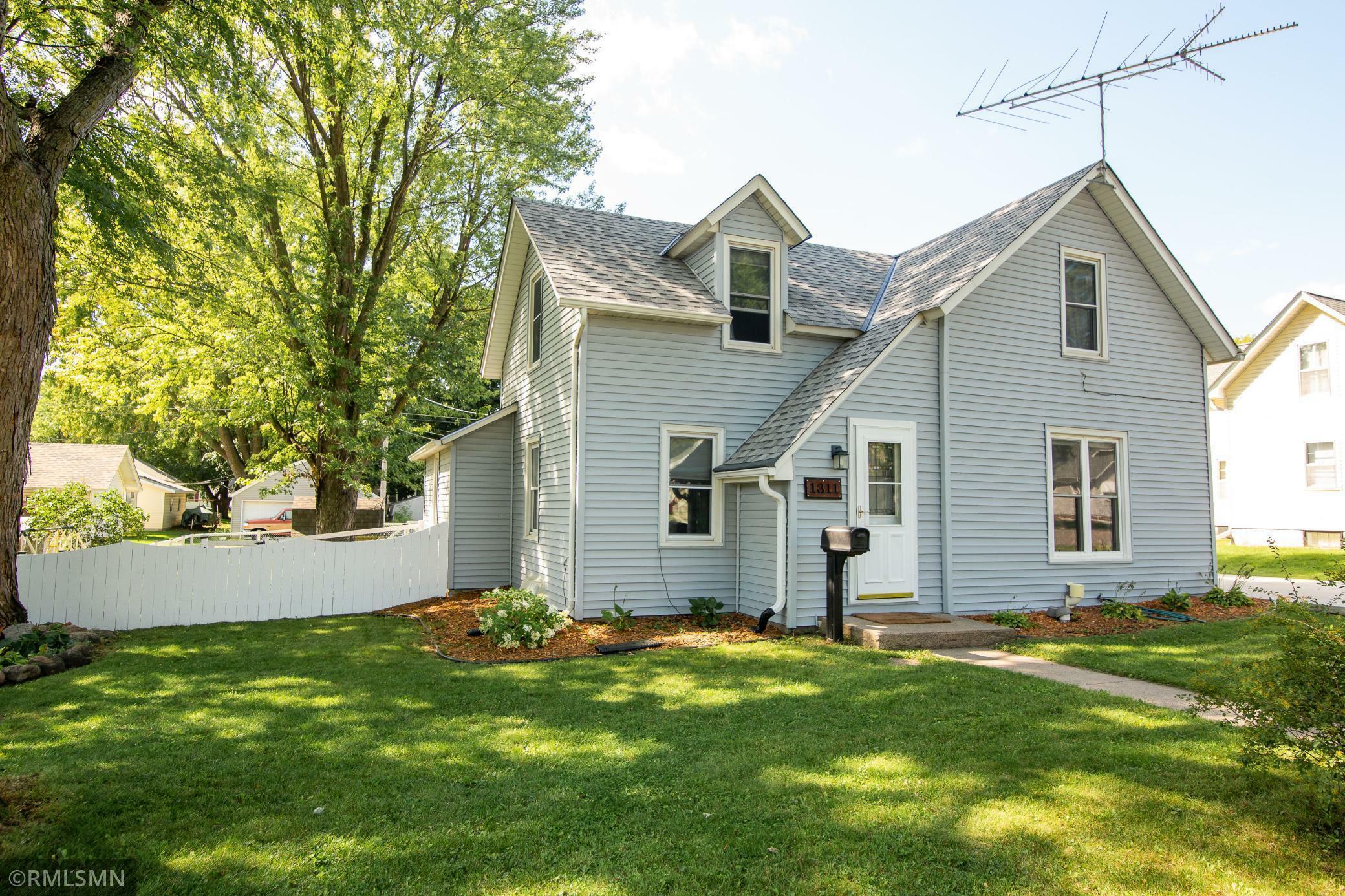 Property Photo:  1311 Chandler Avenue N  MN 55336 