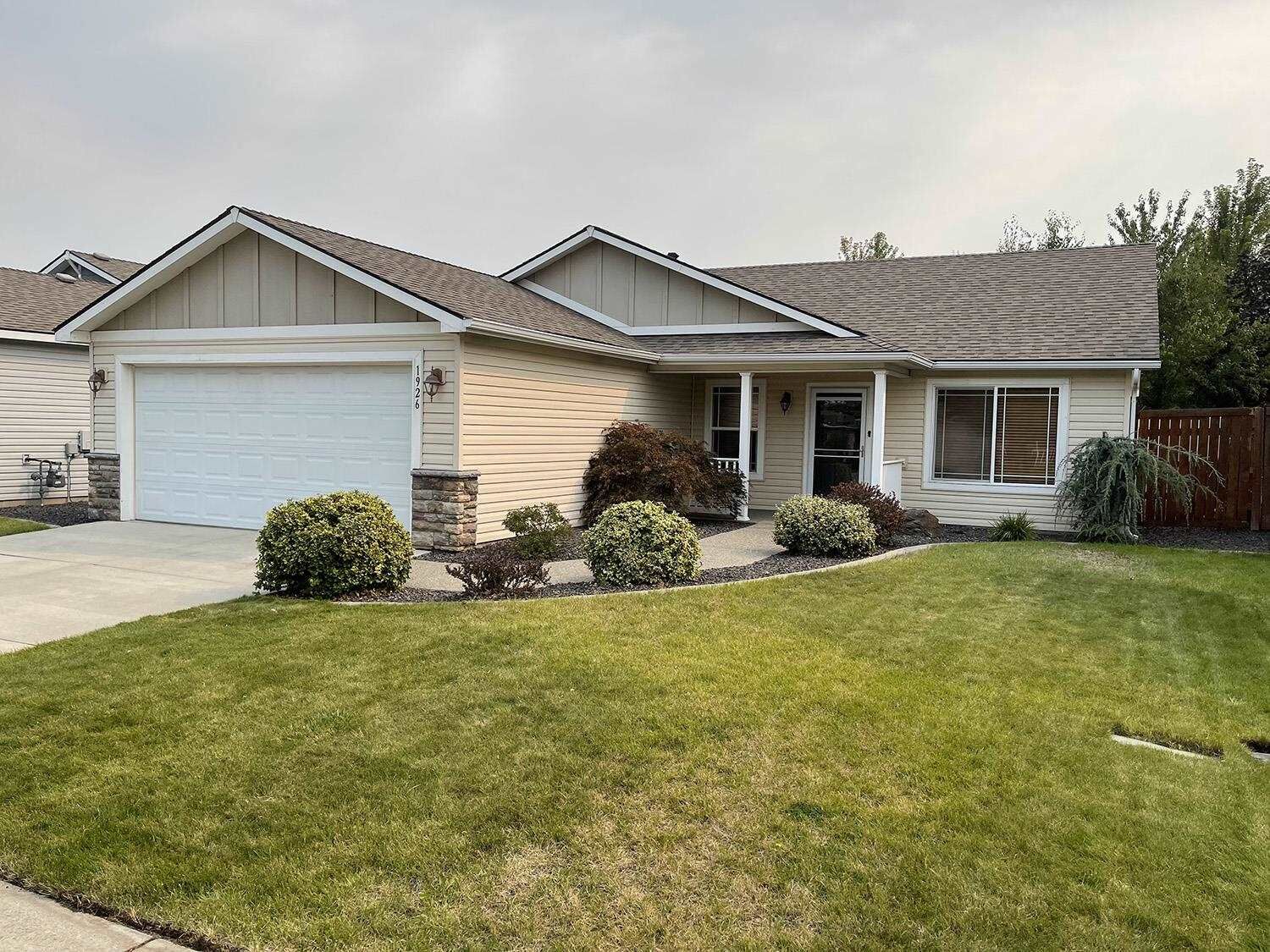 Property Photo:  1926 N Cavalier Rd  WA 99019 