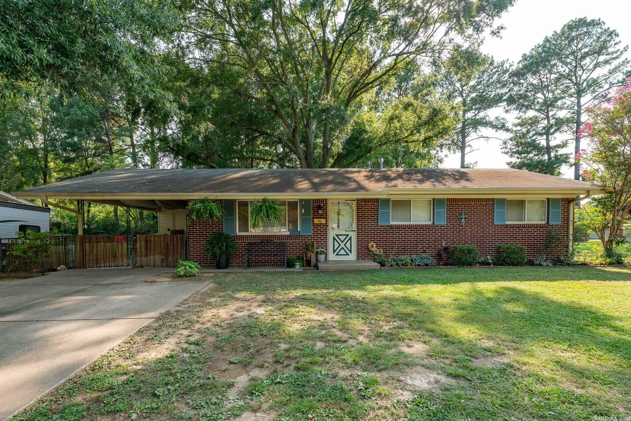 Property Photo:  1321 Bellemeade Drive  AR 72034 