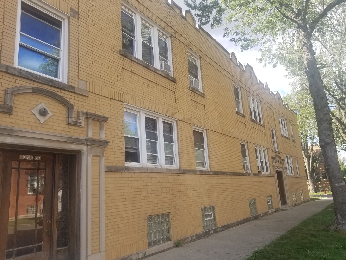 Property Photo:  3056 N Lockwood, Avenue Avenue 2  IL 60641 