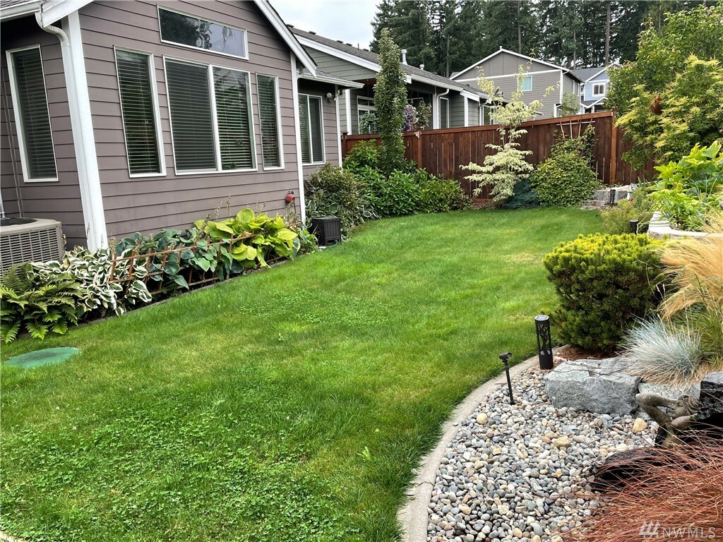 Property Photo: 8417 206th St Ct E WA 98387