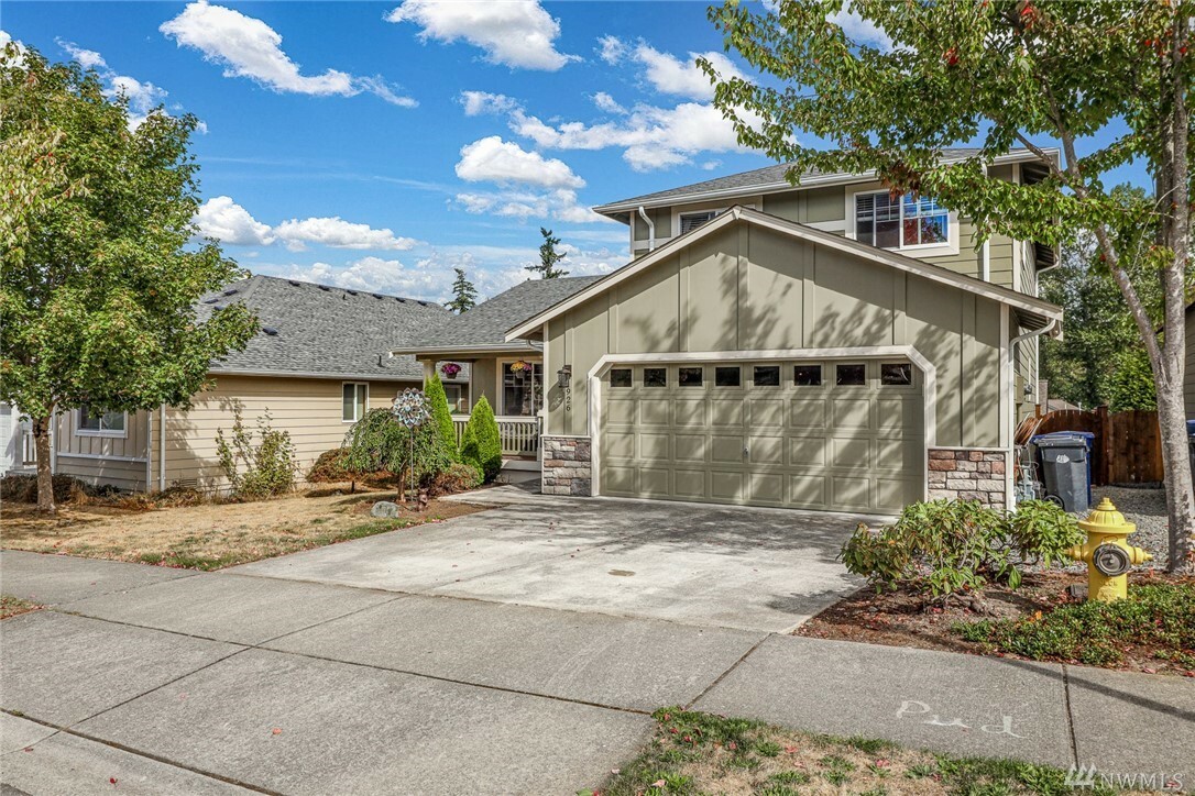 Property Photo:  926 Dallas St  WA 98274 