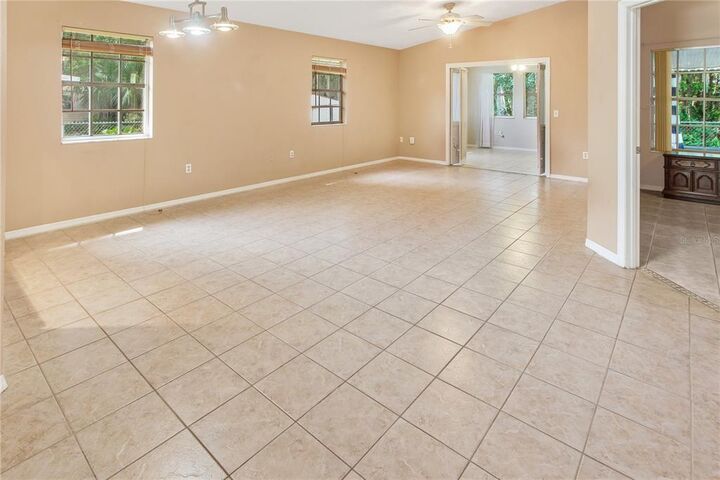 Property Photo:  30 Ginger Circle  FL 34748 