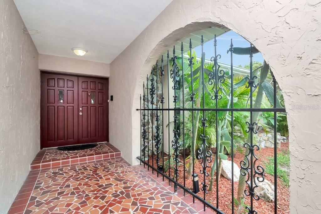 Property Photo:  11022 Salt Tree Drive  FL 34668 