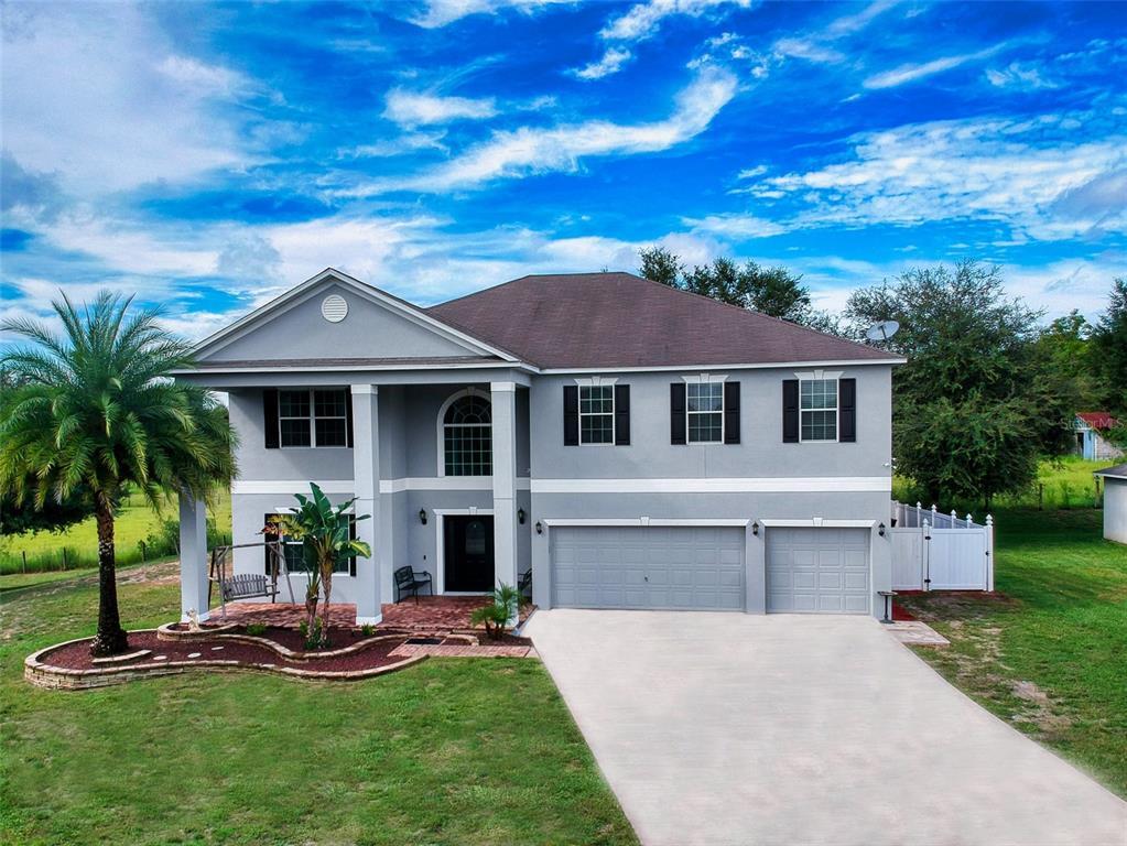 Property Photo: 1708 Hoofprint Court FL 34731