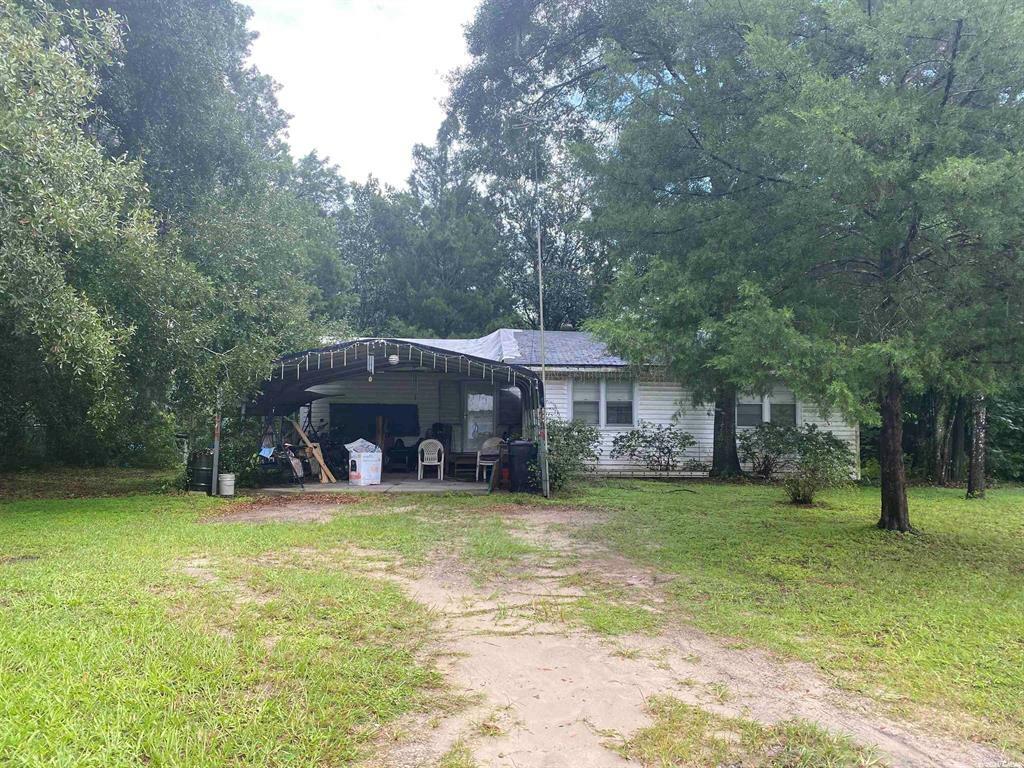 Property Photo:  219 SE 48 Street  FL 32641 