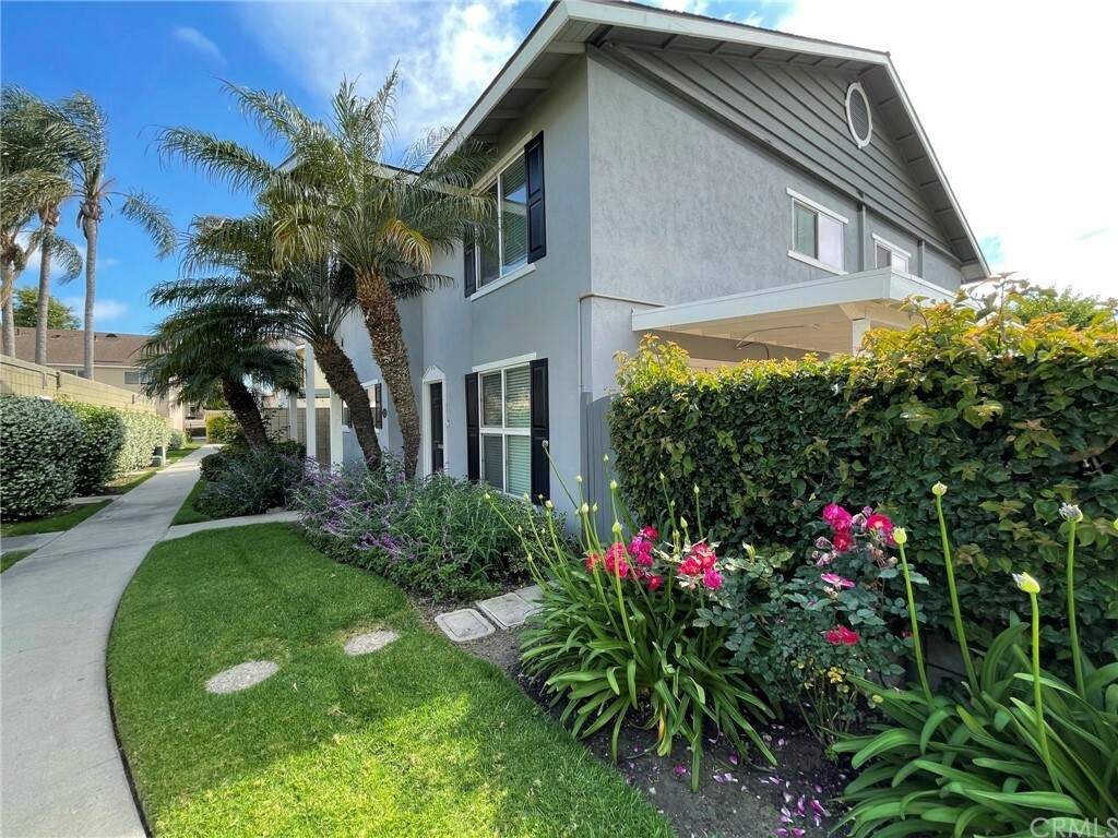 Property Photo:  12100 Montecito Road 128  CA 90720 