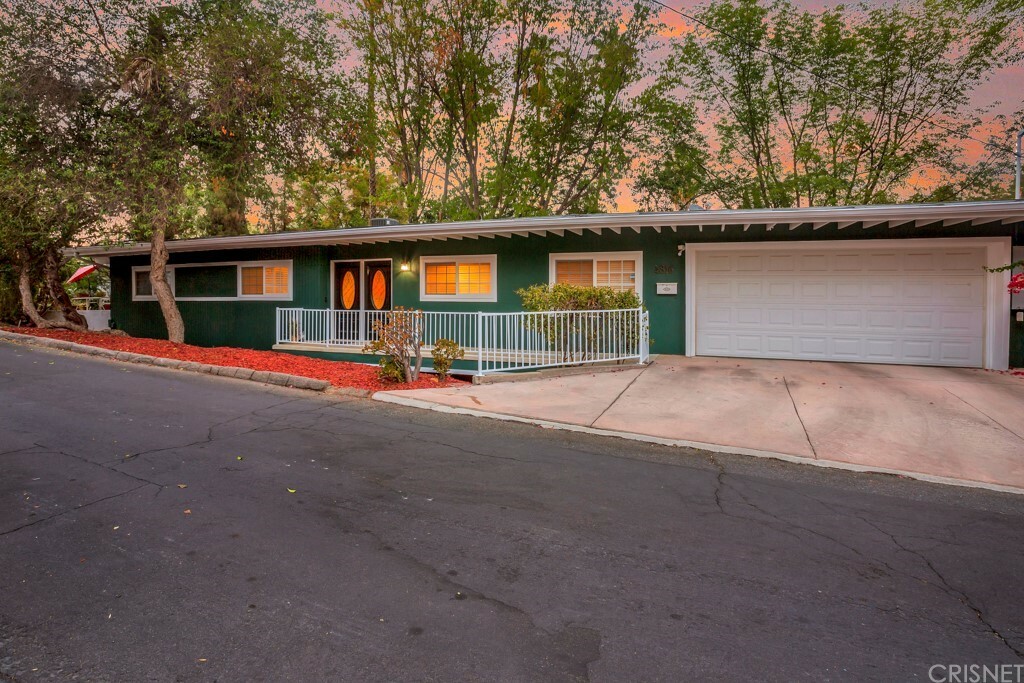 Property Photo:  4816 Regalo Road  CA 91364 