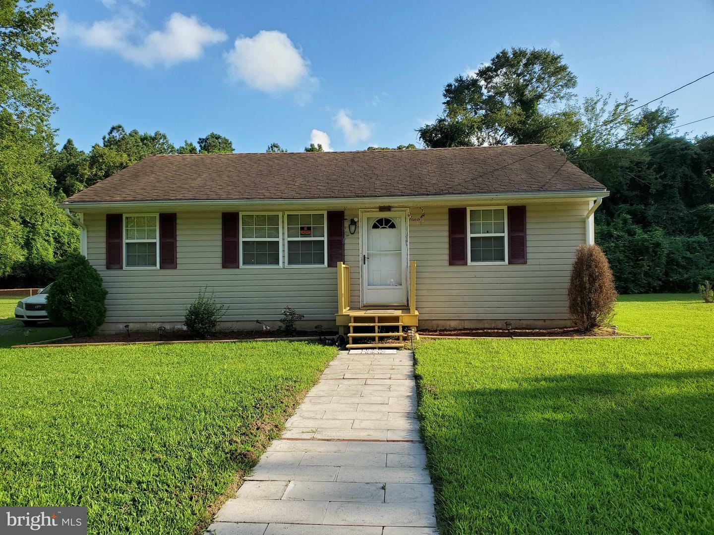 Property Photo:  412 Robinson Street  MD 21801 