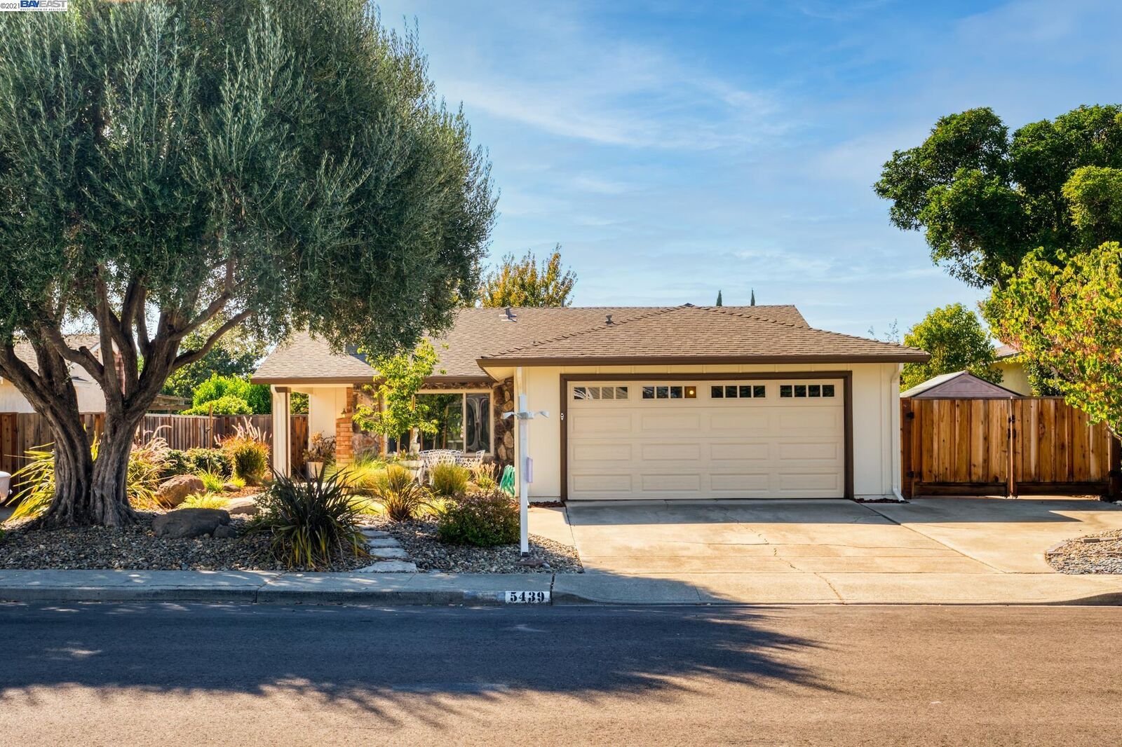 Property Photo:  5439 Theresa Way  CA 94550 