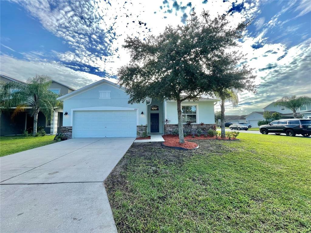 Property Photo:  7243 Cedarcrest Boulevard  FL 33810 