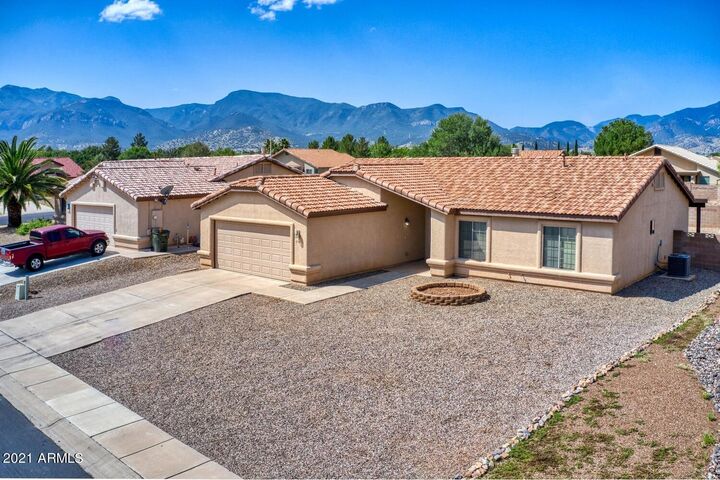 Property Photo: 3872 Plaza Margarita -- AZ 85650
