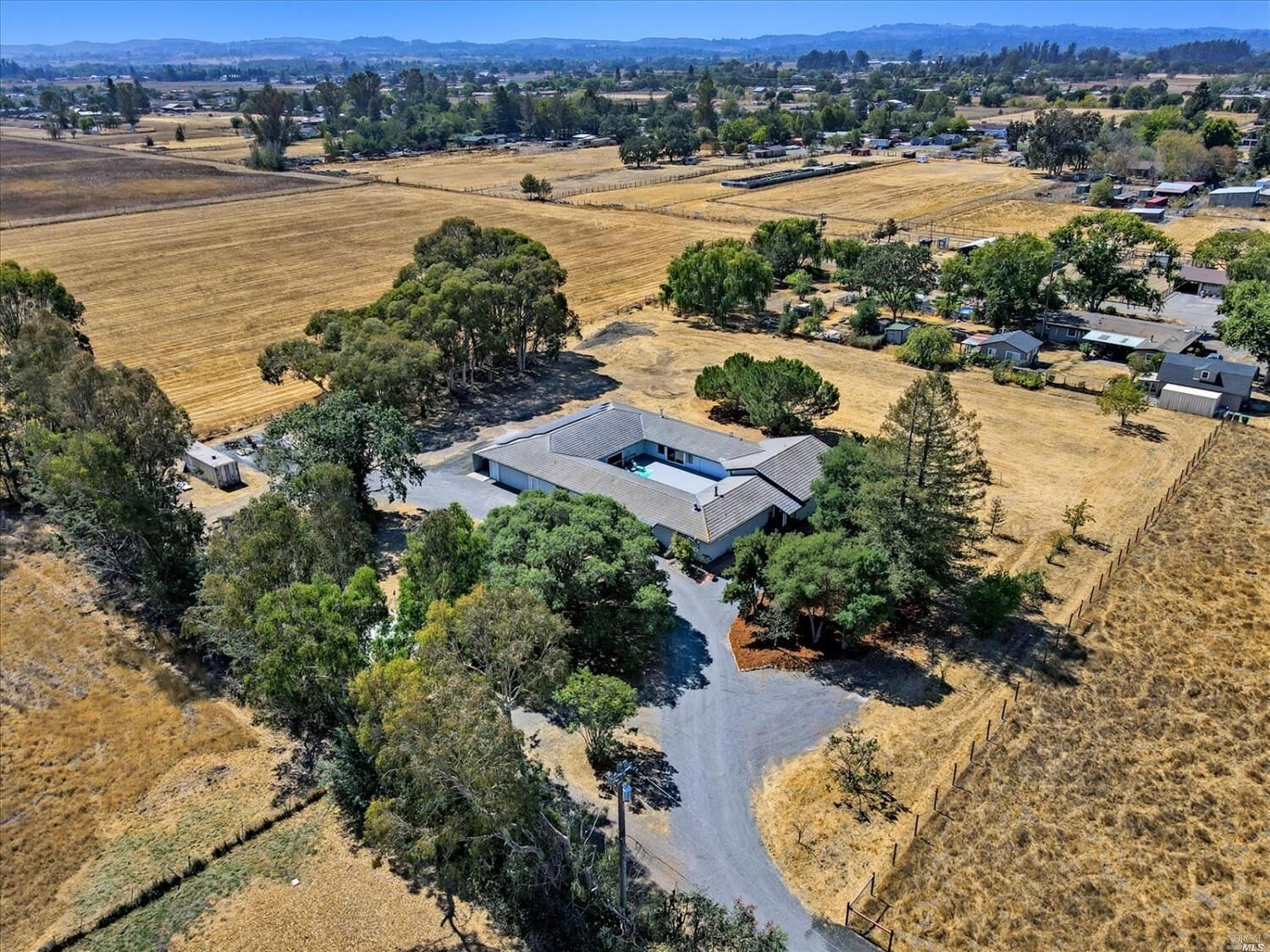 Property Photo: 530 Oasis Drive CA 95407