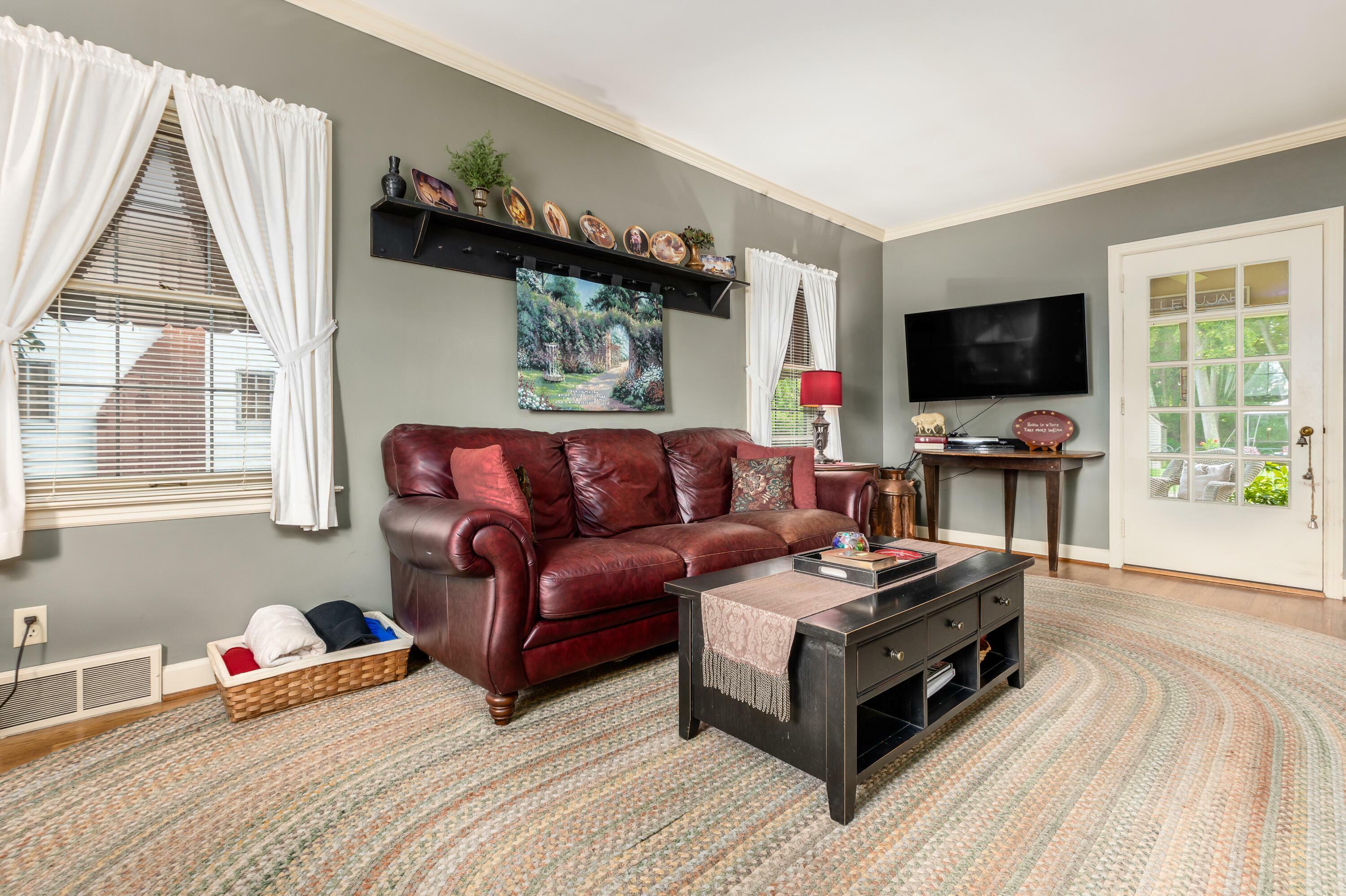 Property Photo: 107 Isabelle Road OH 43055