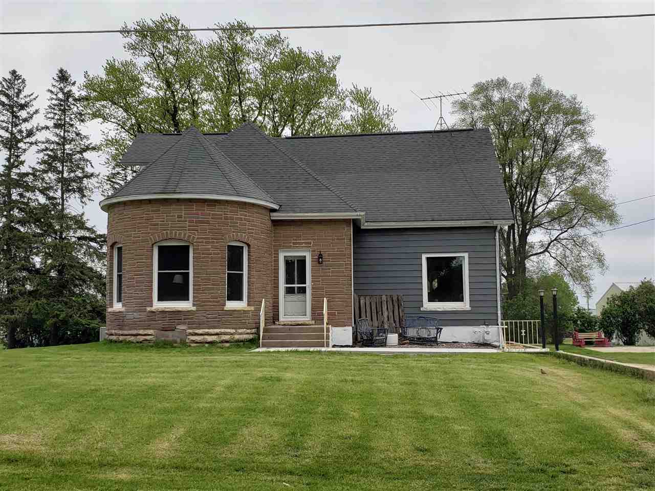 Property Photo:  607 N Franklin Street  IA 52042 