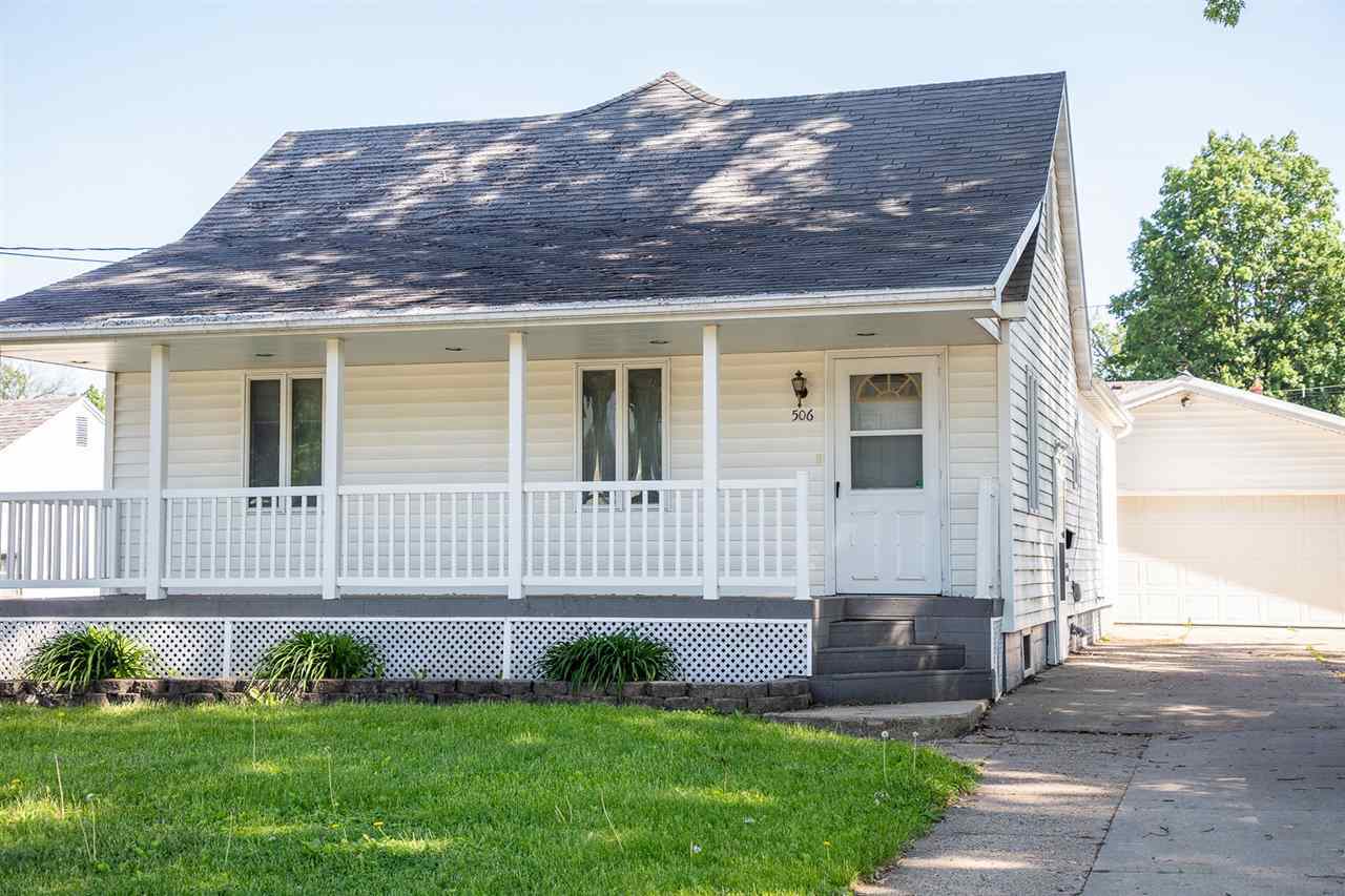 Property Photo:  506 E Spring Street  IA 50659 