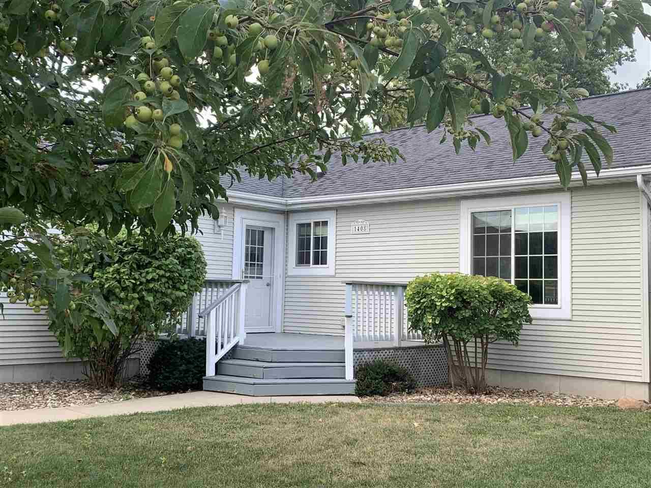 Property Photo:  1408 Leitha Terrace  IA 50677 