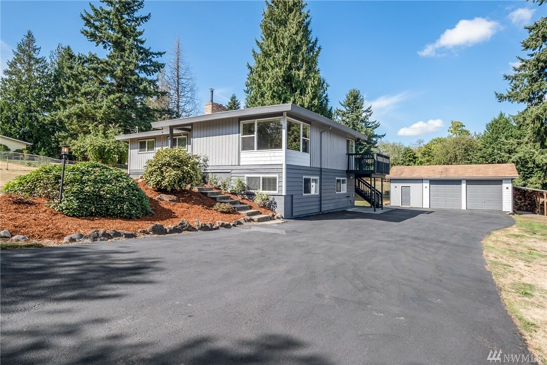 Property Photo:  13410 SE 294th Place  WA 98092 