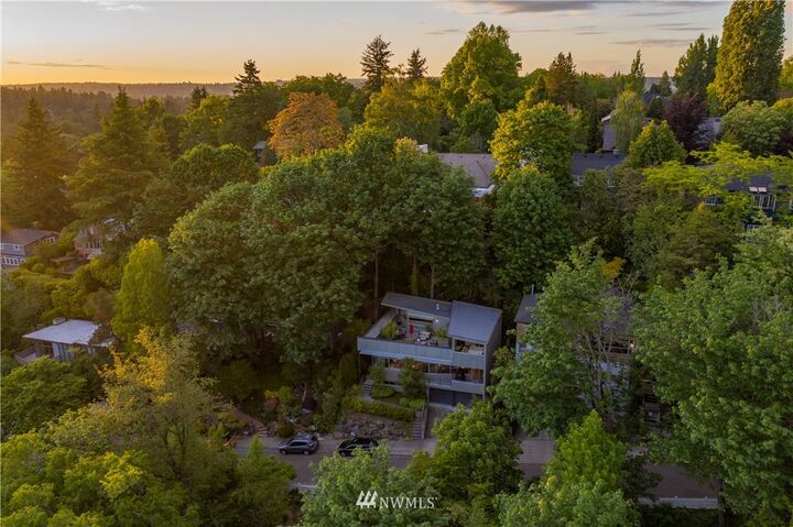 Property Photo: 3324 E Ford Place WA 98112