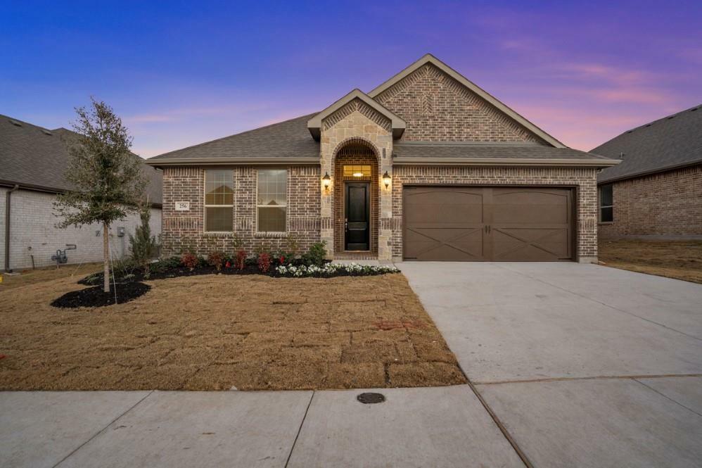 Property Photo: 145 Welch Folly Lane TX 76008