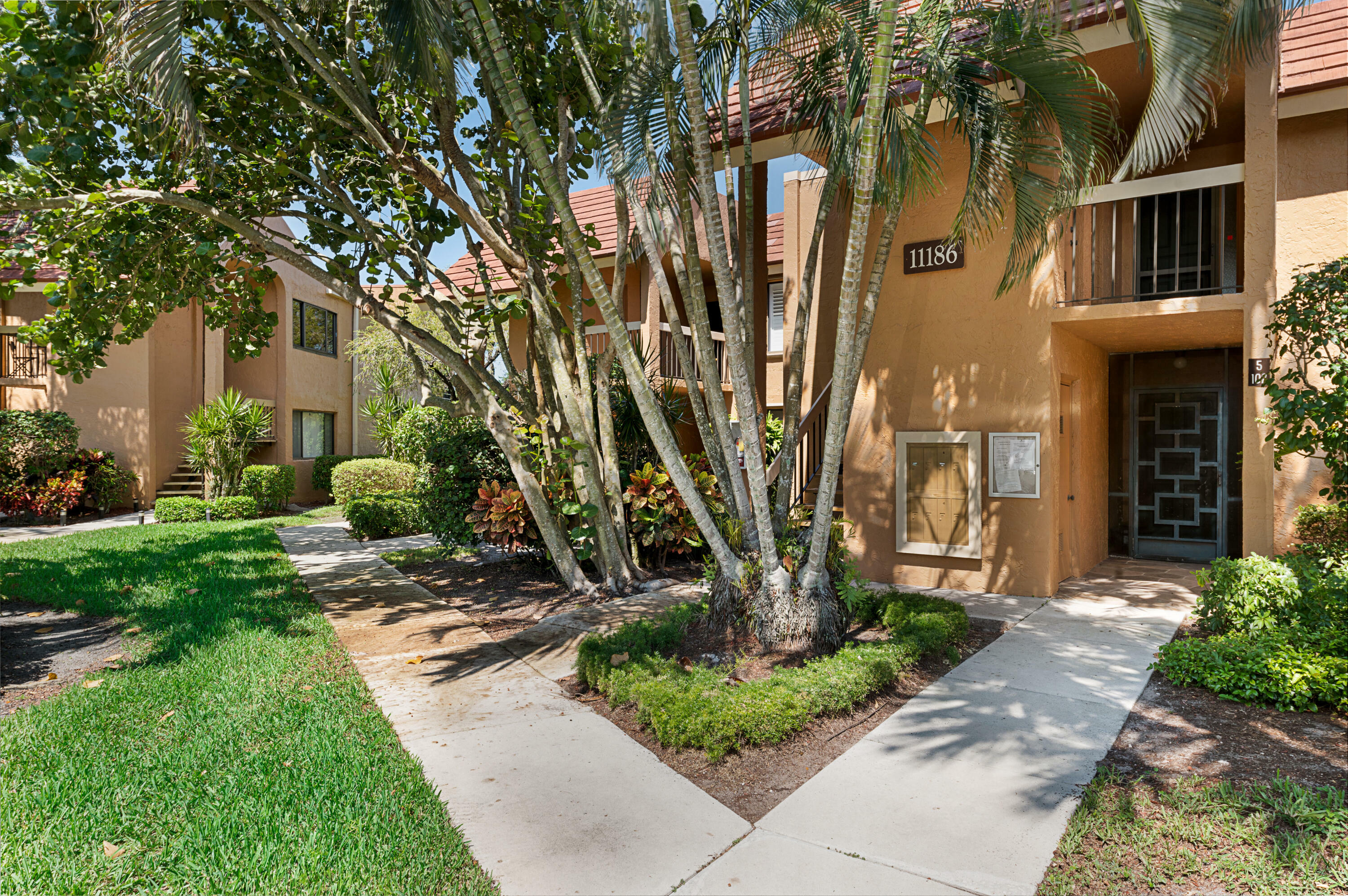 Property Photo:  11186 Green Lake Drive 202  FL 33437 