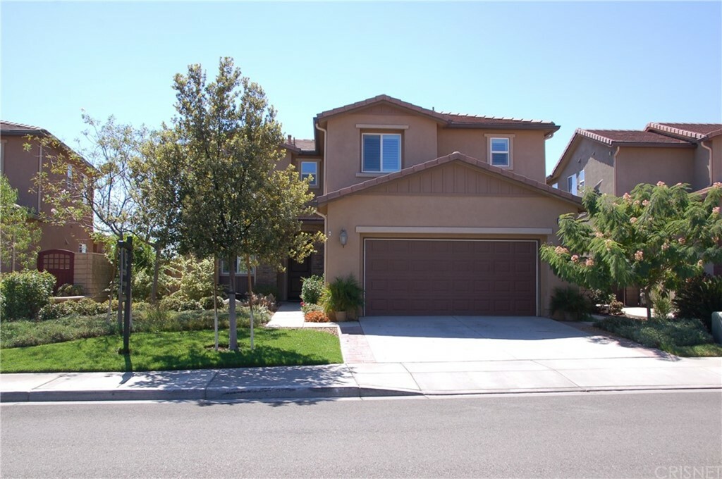 Property Photo:  19556 Lanfranca Drive  CA 91350 