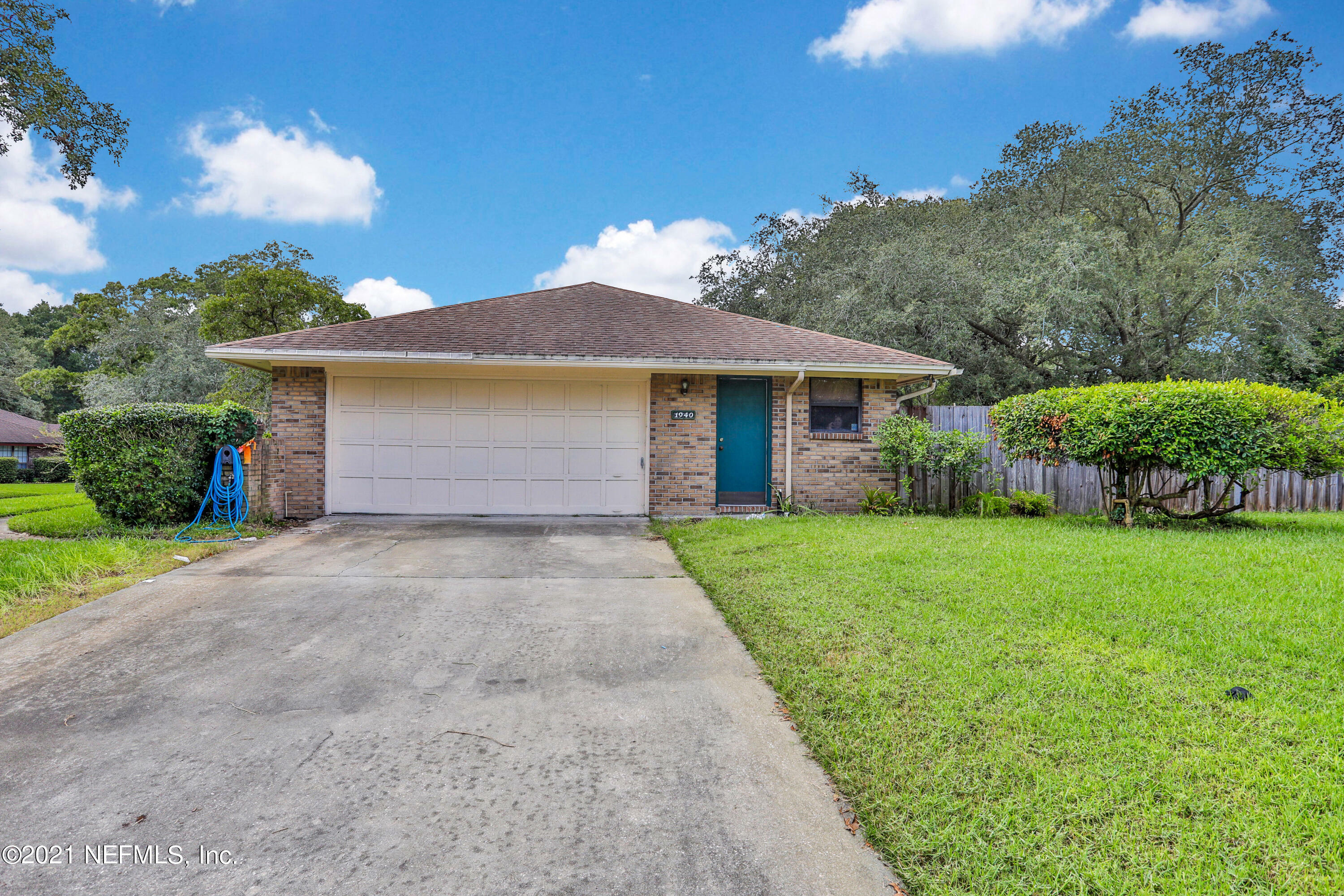 Property Photo:  1940 Raley Creek Drive W  FL 32225 