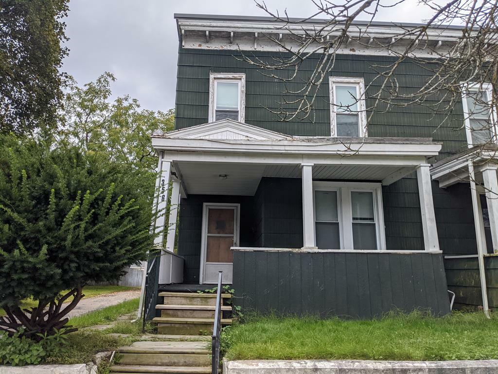 Property Photo:  356 E Center St  NY 14901 