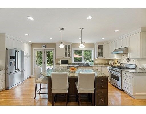 Property Photo: 16 Karlton Circle MA 01810