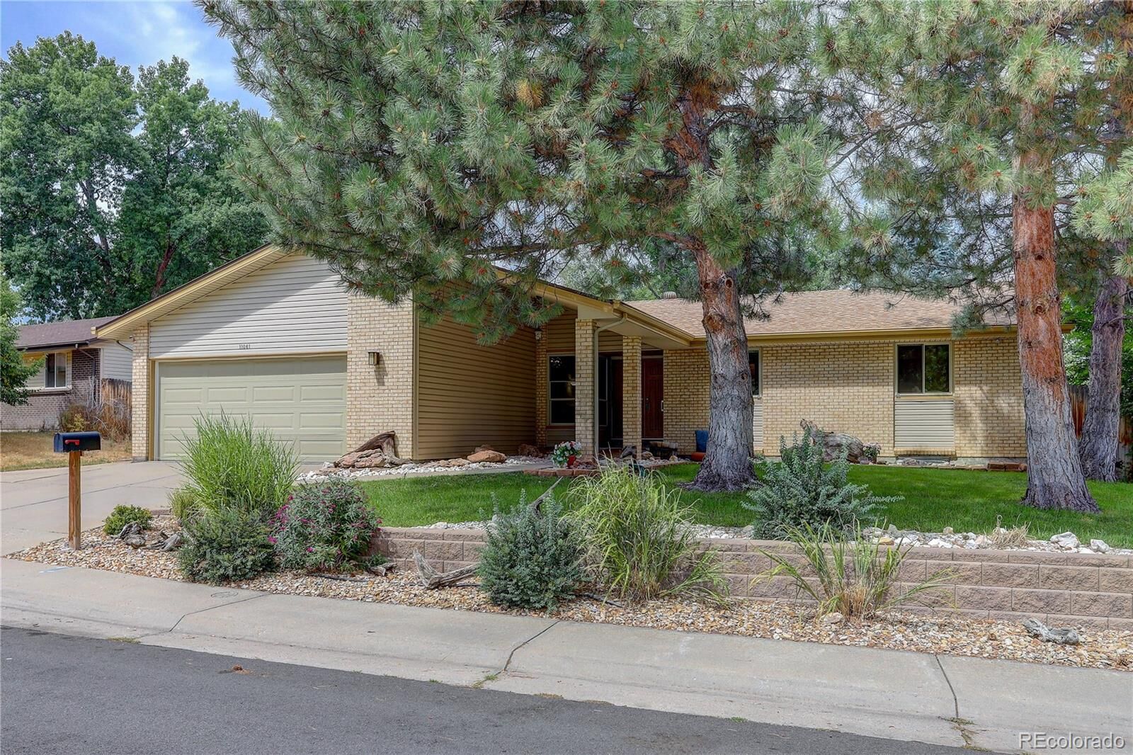 Property Photo:  11061 W Oregon Place  CO 80232 