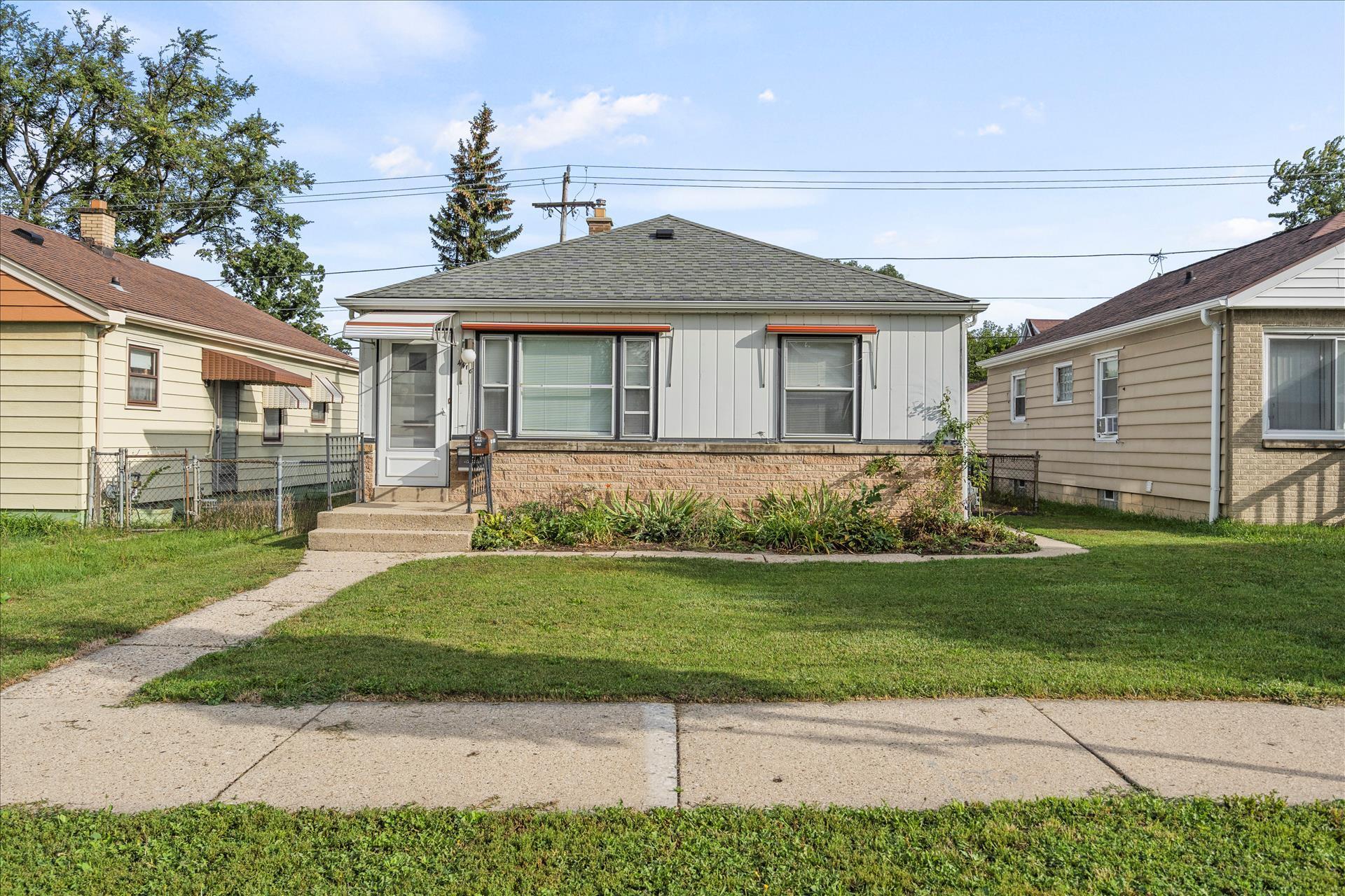 Property Photo: 4416 W Villard Ave WI 53218