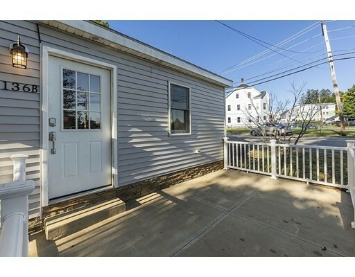 Property Photo:  136 Cottage St B  MA 01453 