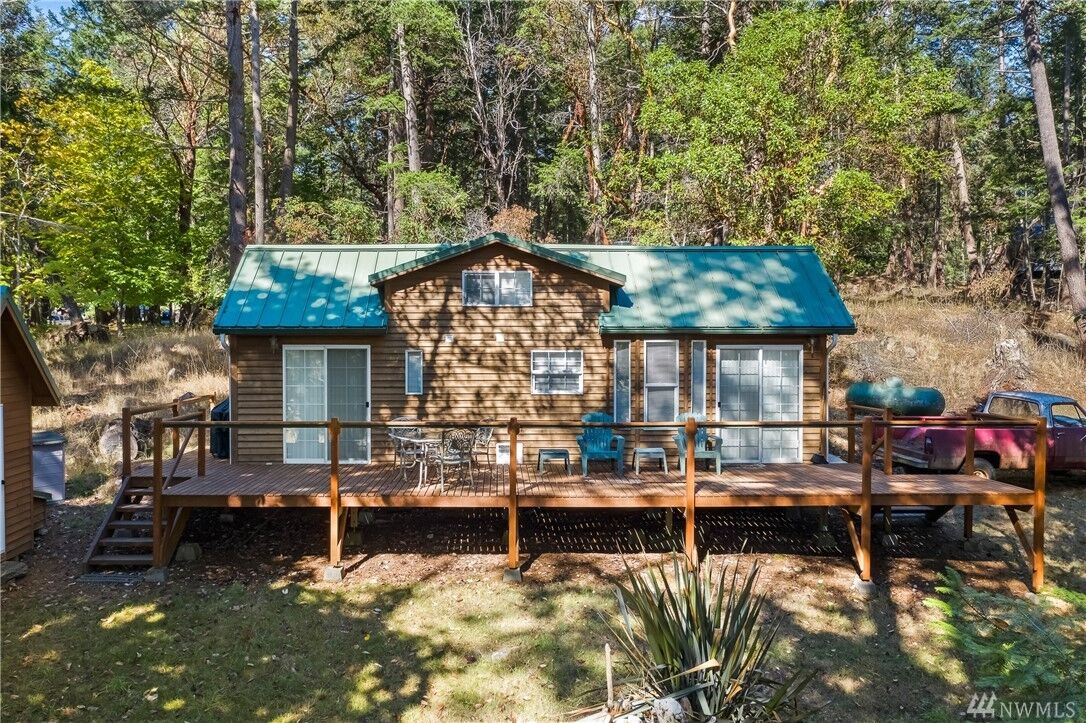 Property Photo: 258 N Airport Wy WA 98250