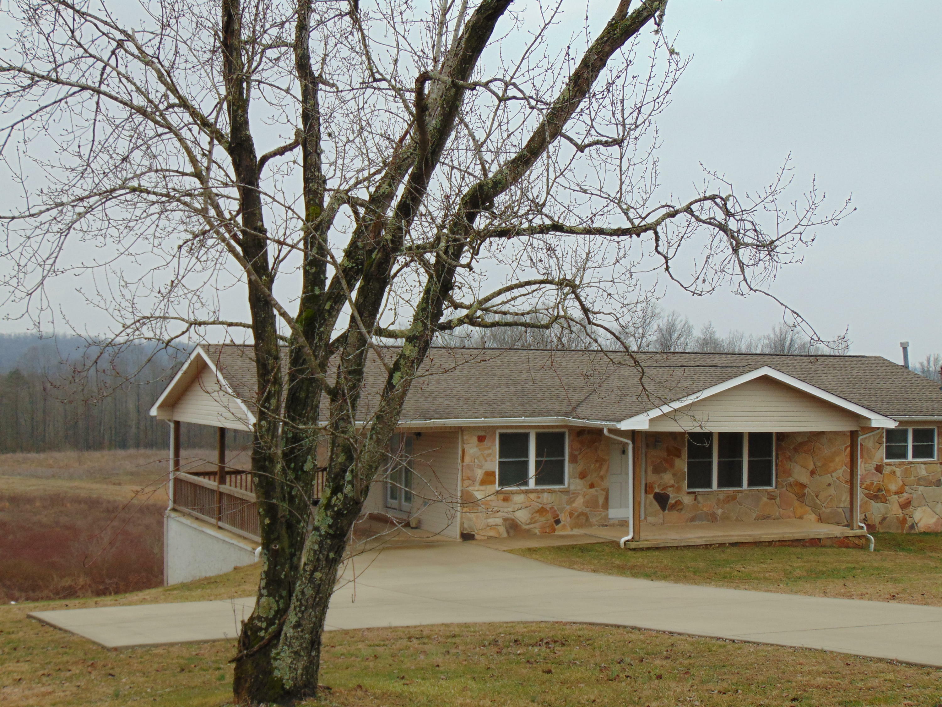 Property Photo:  999 Swan Pond Circle Rd  TN 37748 