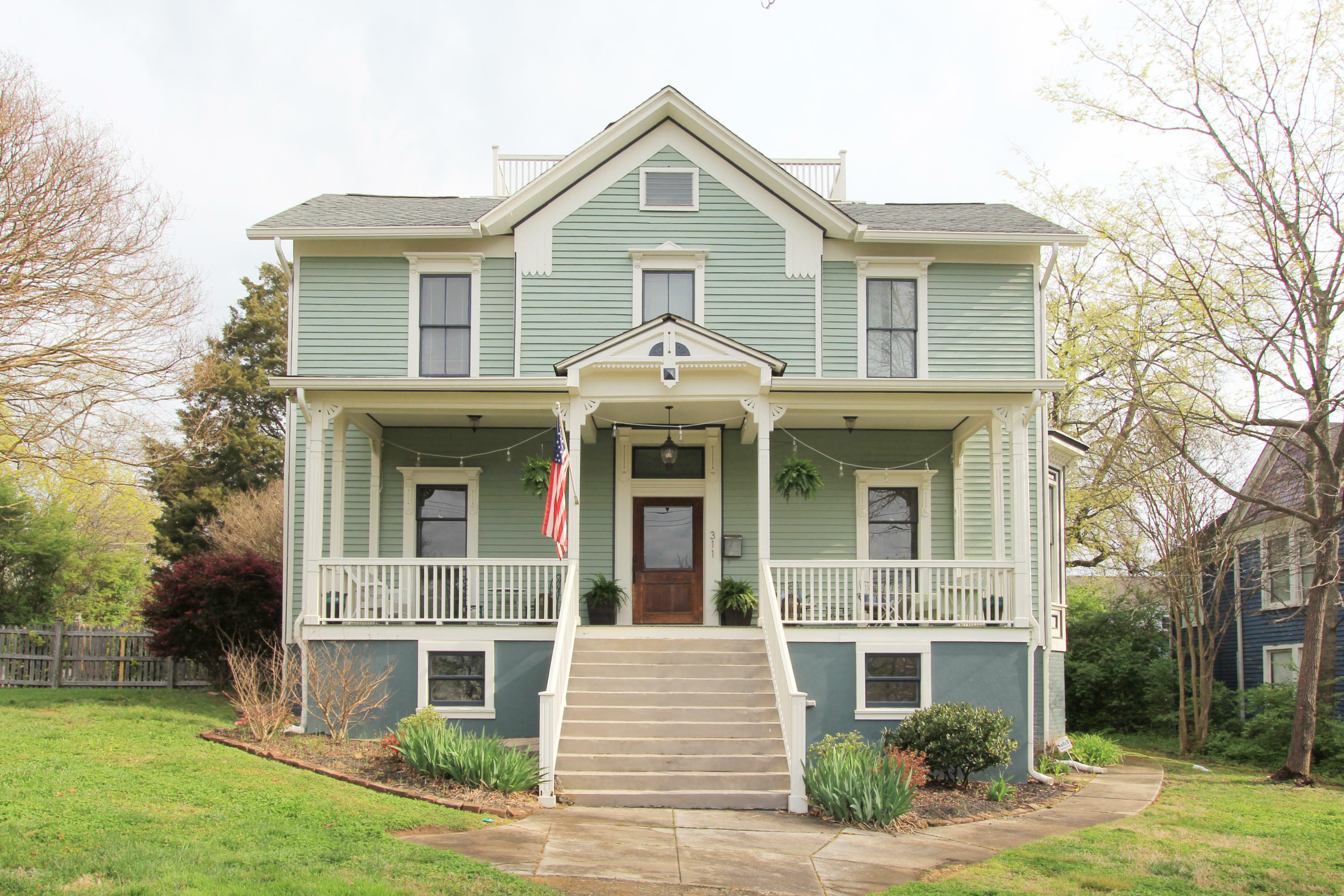 Property Photo:  311 W Glenwood Ave  TN 37917 