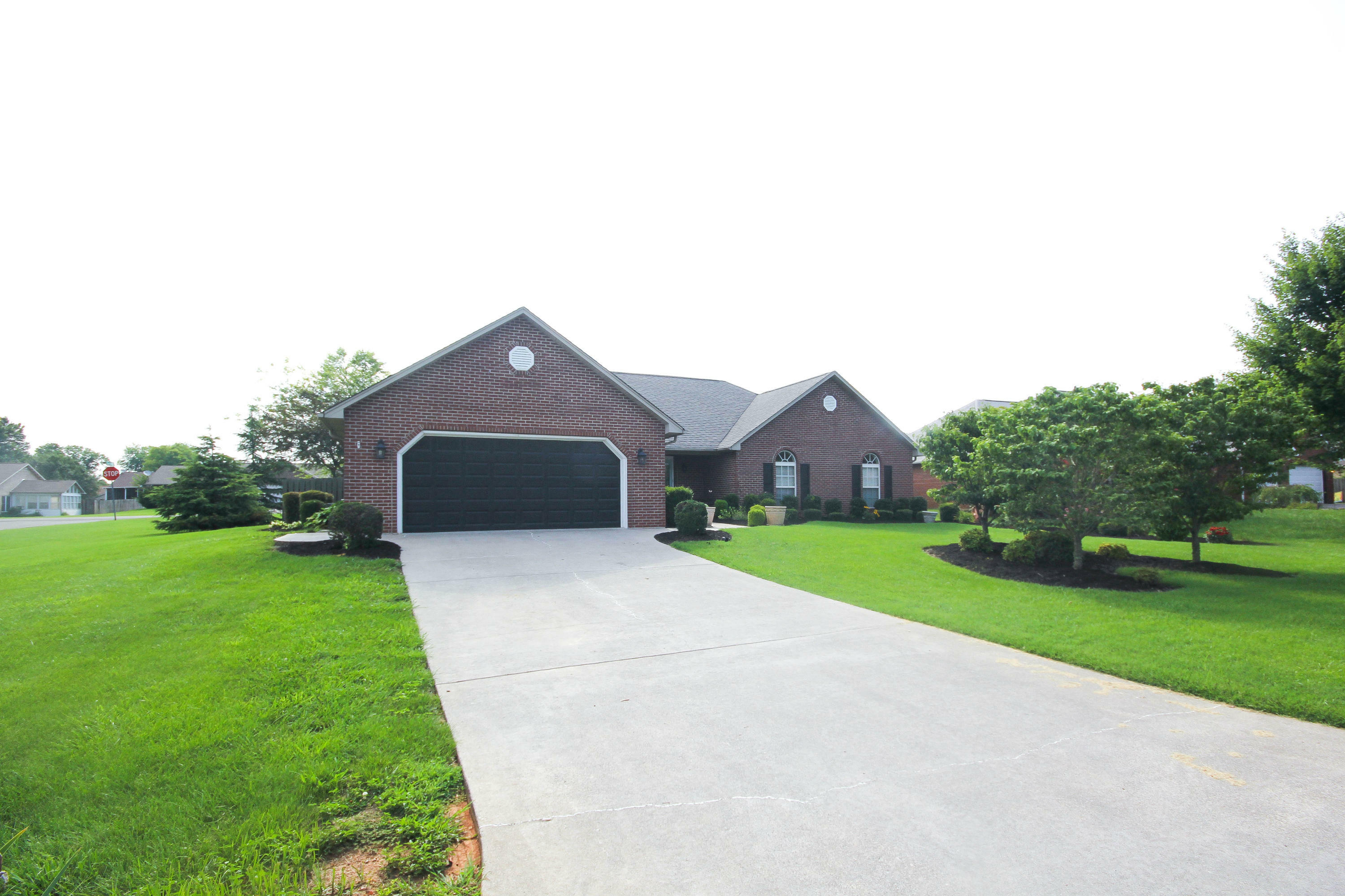 Property Photo:  1402 Newbury Lane  TN 37803 