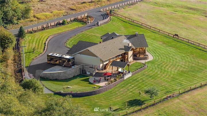 Property Photo:  401 Highland Valley Road  WA 98356 