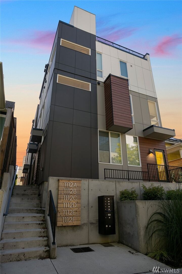 1112 13th Ave F  Seattle WA 98122 photo