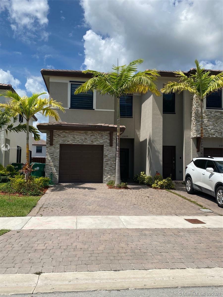 25058 SW 107th Ct  Homestead FL 33032 photo