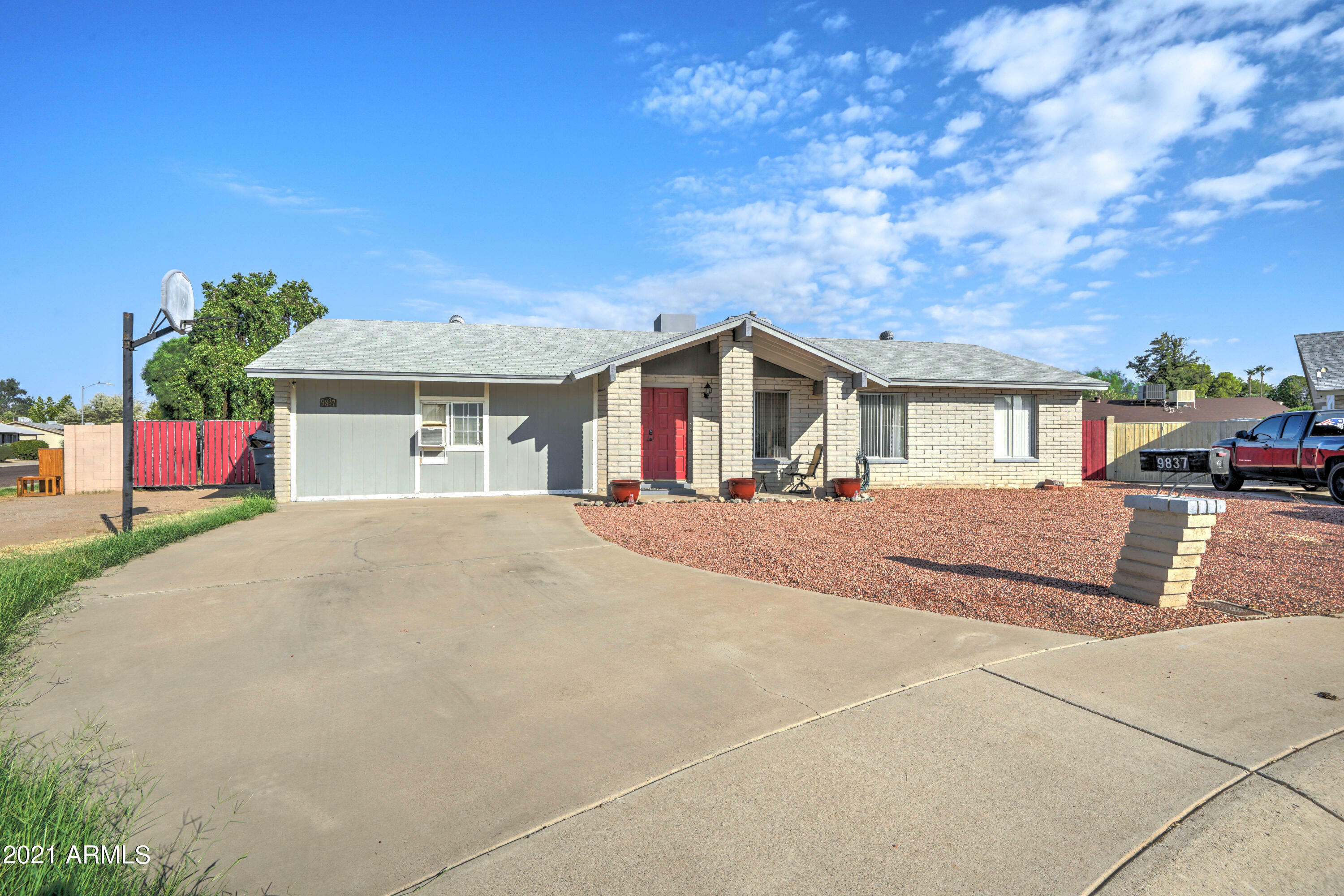 Property Photo:  9837 N 37th Drive  AZ 85051 