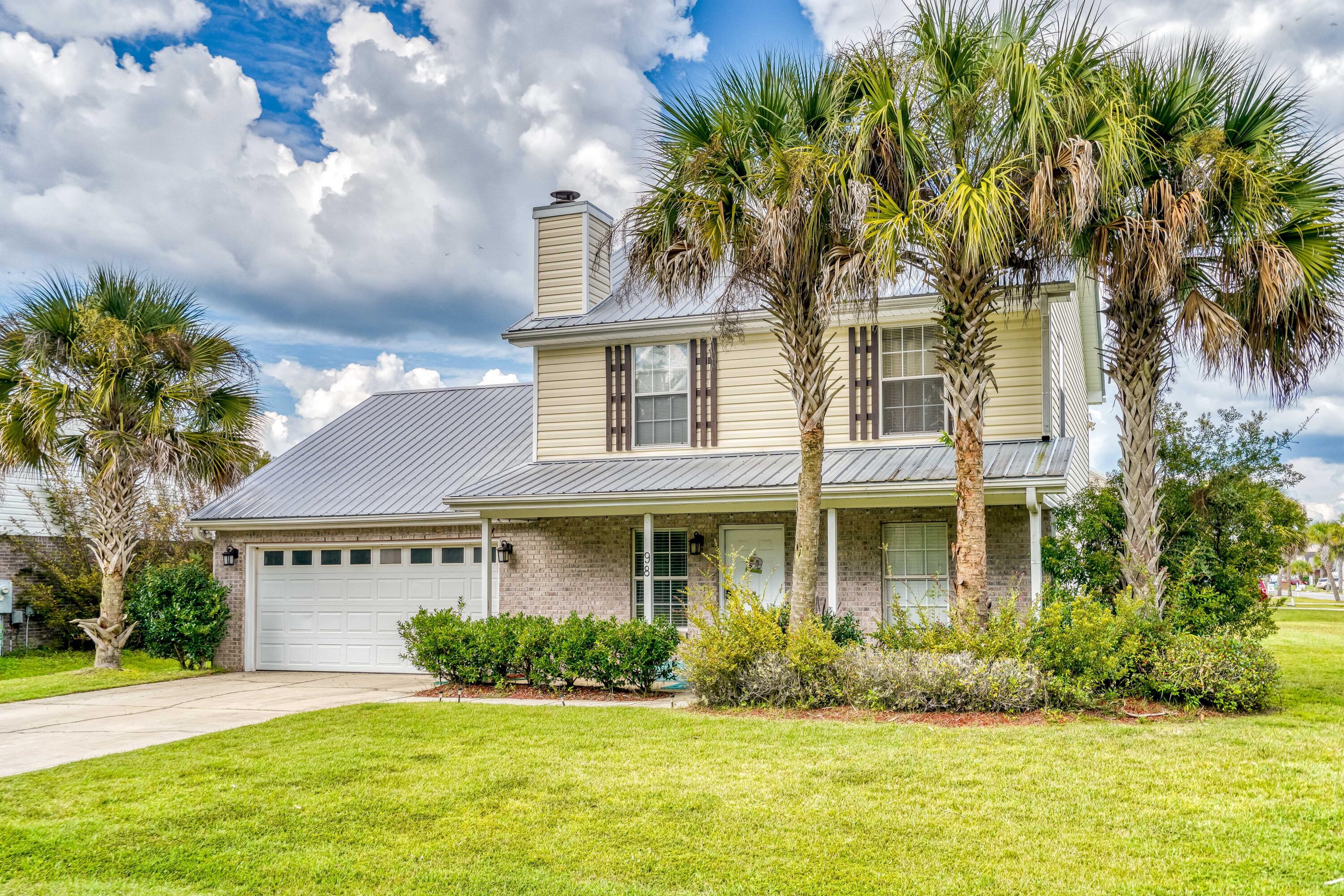 Property Photo:  98 Rollin Boulevard  FL 32439 
