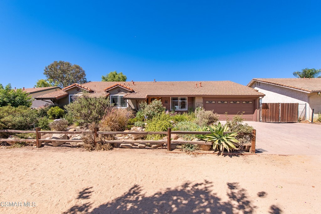 Property Photo:  1543 Rambling Road  CA 93065 